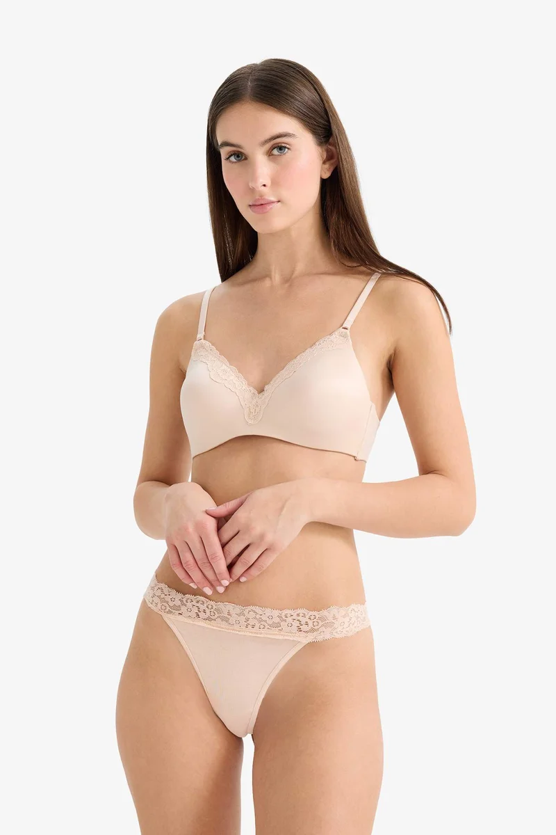 ديفاكتو Lace Detailed Satin Padded Non Wired T-Shirt Bra