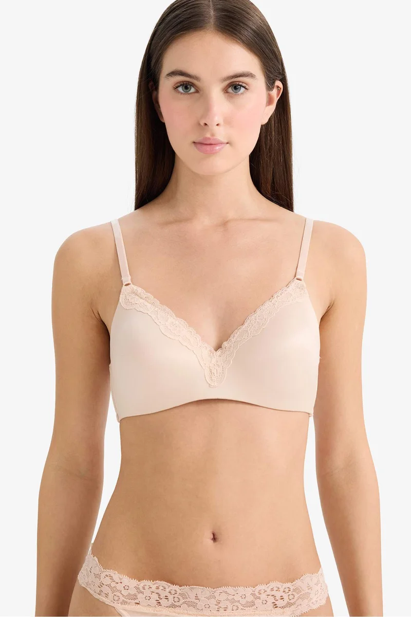 ديفاكتو Lace Detailed Satin Padded Non Wired T-Shirt Bra