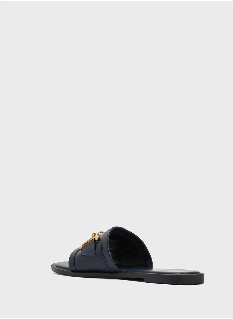 ايلا Ladies Flat Sandal