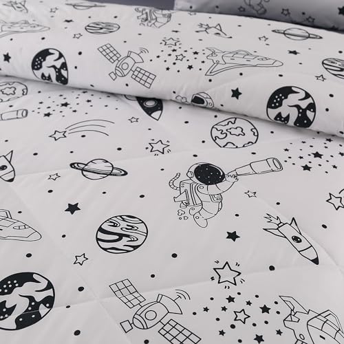 MAG 3Pcs Out Space Bedding Comforter Set,All Season Space Bedding Twin,White Galaxy Comforter Set for Toddlers Kids Boys Teens and Girls,Microfiber (1 Comforter + 2 Pillowcases). - Image 3