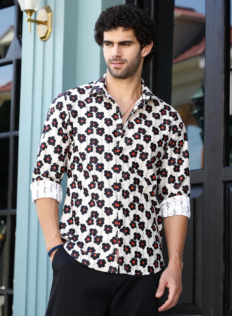 Campus Sutra Campus Sutra Men's Onyx Black & Crimson Red Retro-Bloom Tactile Shirt For Casual Wear | Spread Collar | Long Cuffed Sleeves | Button Closure | Shirt Crafted With Comfort Fit For Everyday Wear