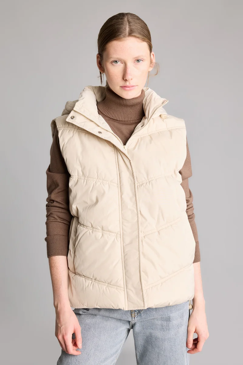 Regular Fit Hooded Snap-Button Vest