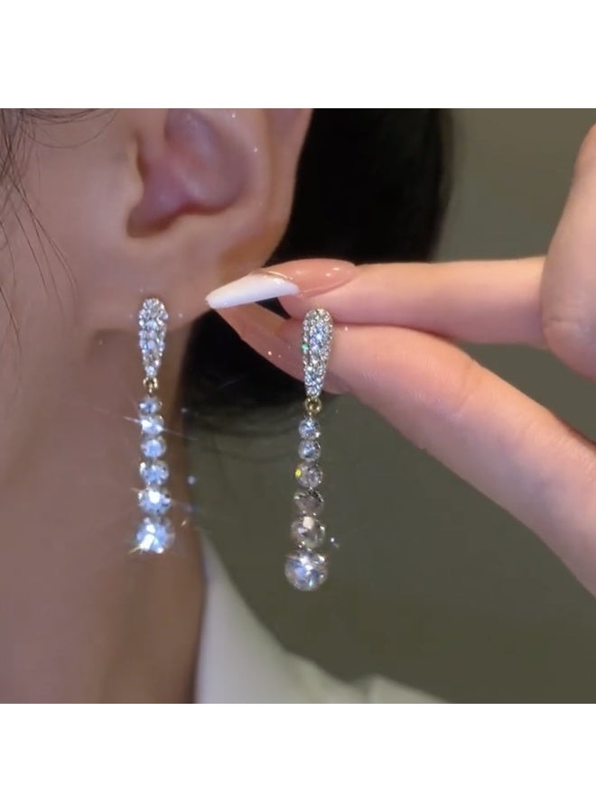 أقراط طويلة من حجر الراين ذات إبرة فضية عالية الجودة أنيقة وشعبية ذات مزاج عصري للنساء أقراط جديدة فاخرة من الزركون فائقة الوميض على شكل قطرة ماء - Image 2