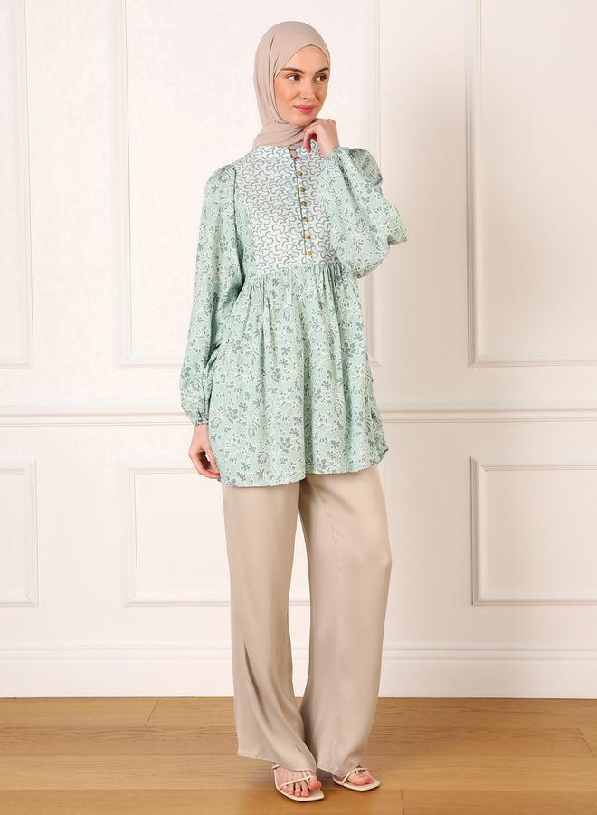 رفقة من مودانيسا تونيك أخضر بطبعة زهور وأكمام بالون بأزرار - Image 2