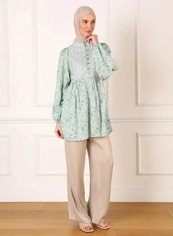 رفقة من مودانيسا رفقة من مودانيسا تونيك أخضر بطبعة زهور وأكمام بالون بأزرار