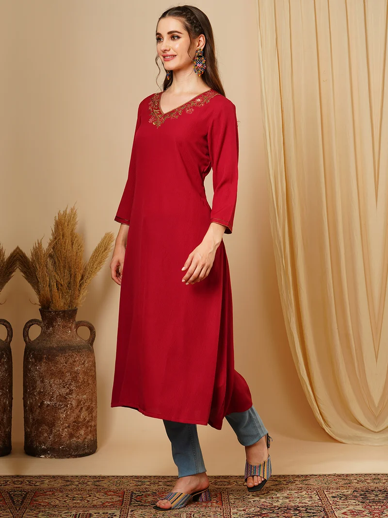 globus Women Floral Embroidered Thread Work V-Neck Georgette A-Line Kurta