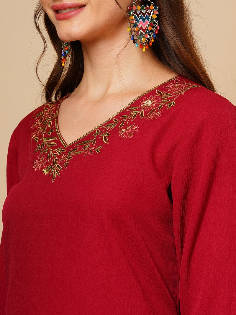 globus Globus Women Floral Embroidered Thread Work V-Neck Georgette A-Line Kurta - Image 4