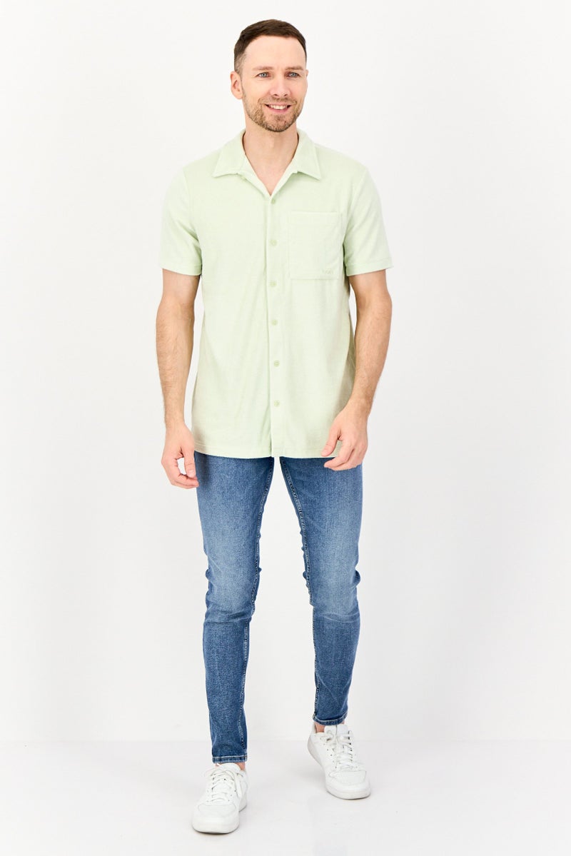 VANS قميص رجالي كاجوال بأكمام قصيرة بتصميم كلاسيكي، كريمي - Image 4