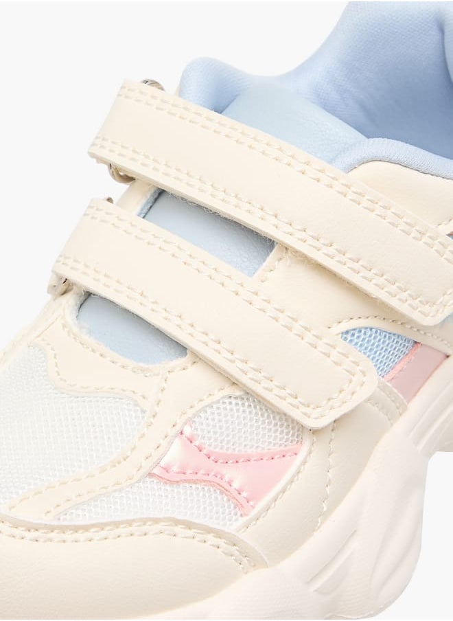 Lee Cooper Girls Colourblock Sneakers with Hook and Loop Closure  - Image 4