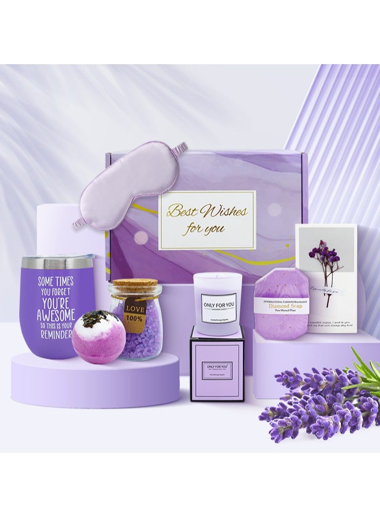 طقم هدايا الزفاف أو أعياد الميلاد للنساء - للعروس والمراهقات، هدايا عناية ذاتية، سلة هدايا للشفاء العاجل، سلة سبا مريحة برائحة اللافندر، فريدة لصديقتك، زوجتك، والدتك، صديقاتك، أختك، زميلتك أو جدتك – صندوق فاخر وردي يحتوي على كوب مخصص، صابون، شمعة وقناع للعين (هدية رمضانية لها). - Image 1