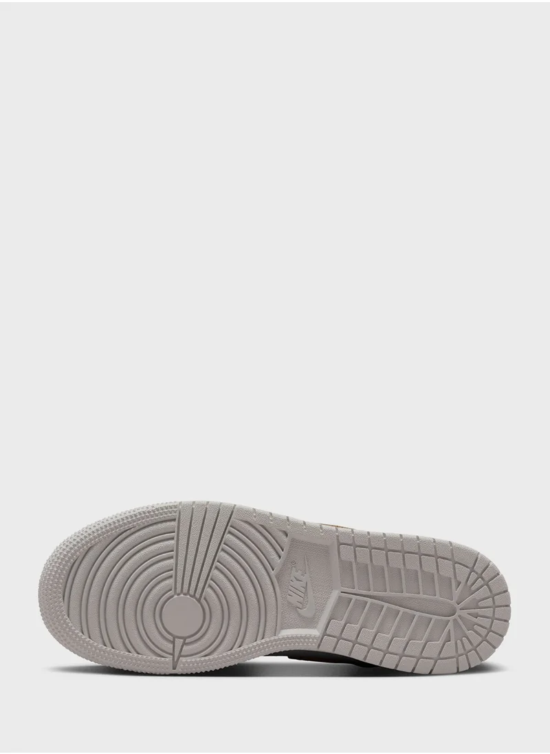 جوردن AIR JORDAN 1 MID SE BG