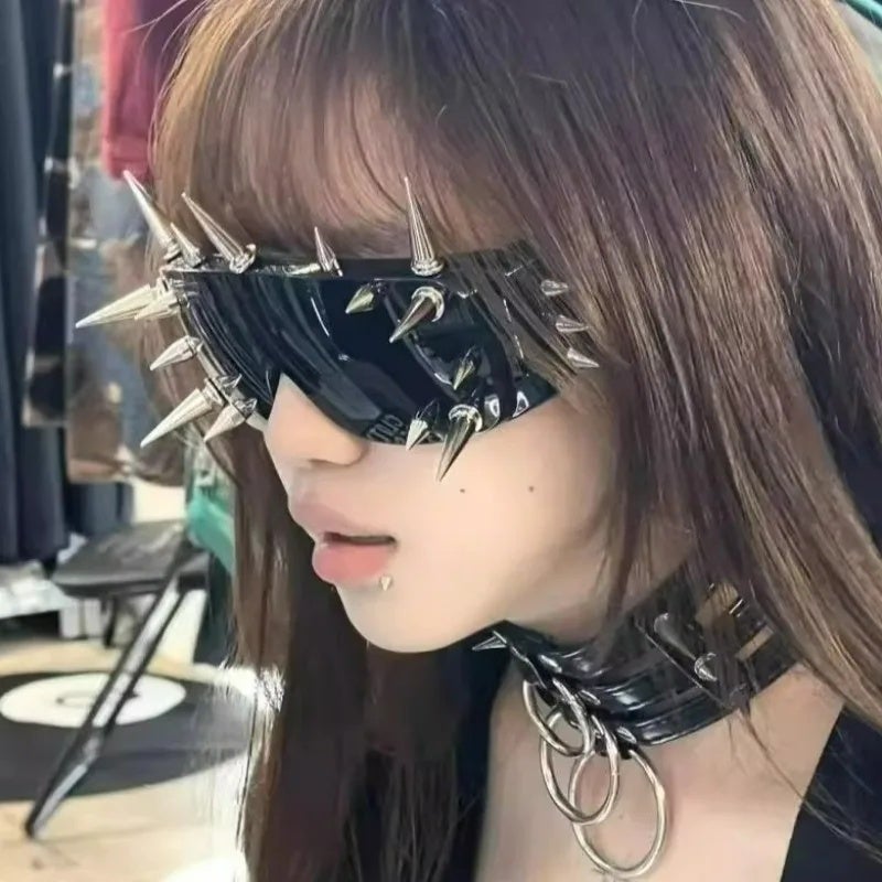 Steampunk Big Frame Rivet Sunglasses for Women Men Vintage Punk Luxury Brand Designer Sun Glasses Trend One Piece Shade Glasses - Image 1
