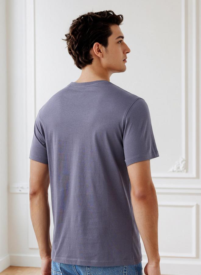 سبلاش فيڤ تيشيرت رجالي بقصة ضيقة ورقبة دائرية وأكمام قصيرة وطبعة رسمة - Image 3