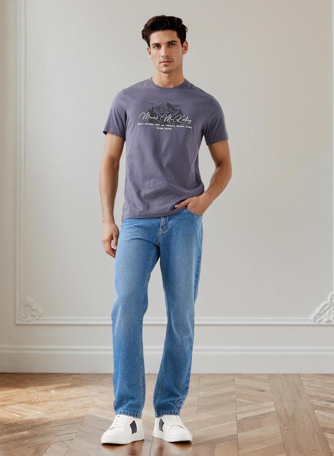 سبلاش فيڤ تيشيرت رجالي بقصة ضيقة ورقبة دائرية وأكمام قصيرة وطبعة رسمة - Image 2