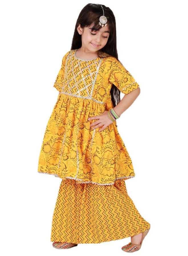 superminis Baby Girl's Cotton Sanganeri/Floral Printed Frock Style Kurti With Printed Sharara Dress Clothing Set, Yellow, 18-24 M - Image 4
