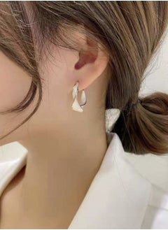 YUCCA 1 Pair Round Engraved Design Ear Hoops, Suitable for Women's Daily Wear  - Image 3