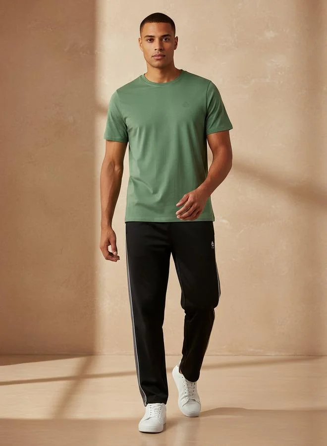 كابا تيشيرت رجالي بطبعة شعار كابا