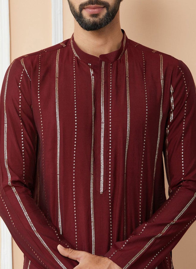 see designs Striped Mandarin Collar Kurta With Trousers For Men - Image 2