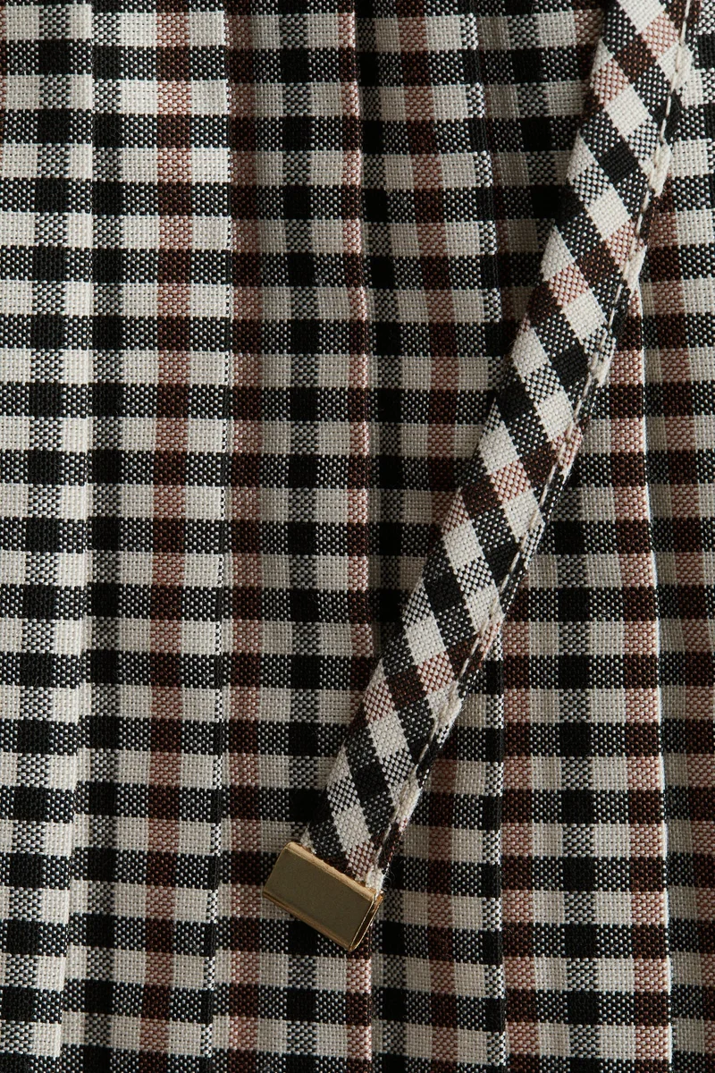 اتش اند ام تنورة ميني بكسرات