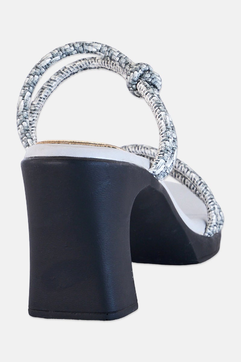 Kenneth Cole صنادل بيلّا النسائية، رمادي - Image 3