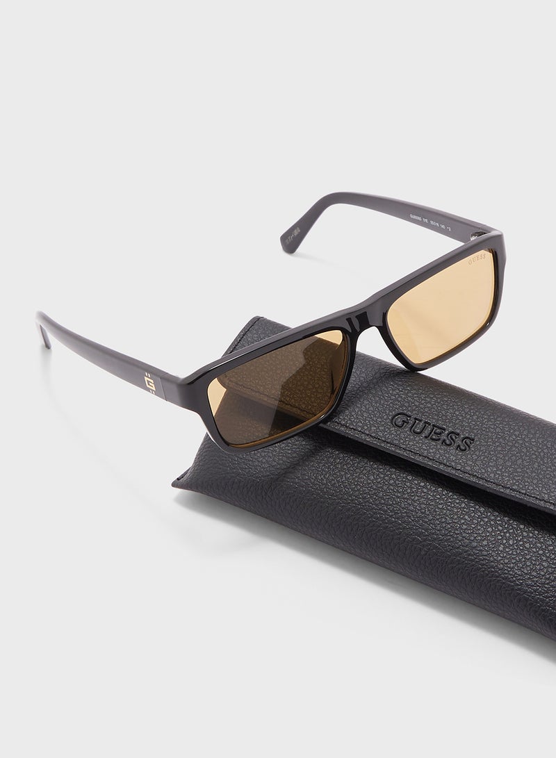 GUESS Uv Protected Wayfarer Sunglasses - Image 5