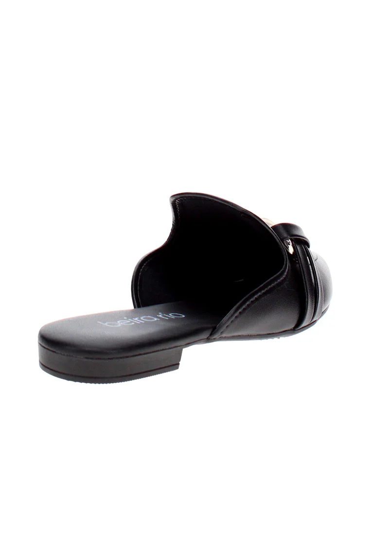 Beira Rio Flat Shoes for Women – Stylish & Comfortable Everyday Footwear