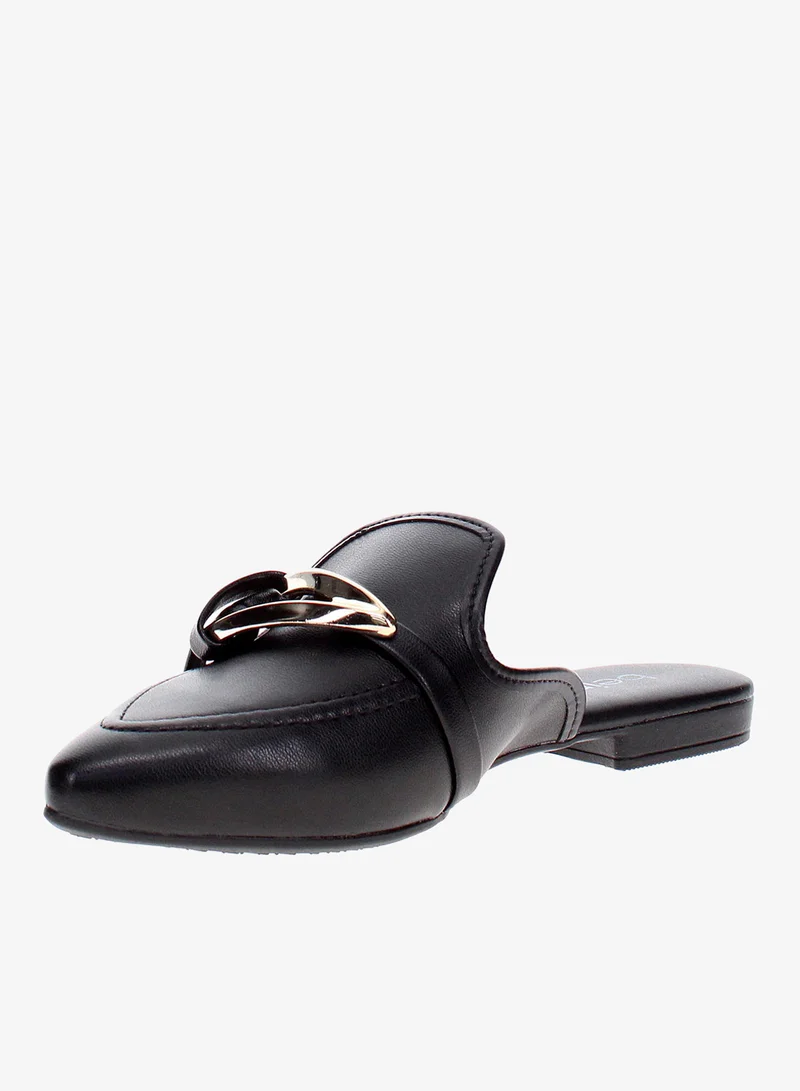 Beira Rio Black Flat Shoes for Women – Stylish & Comfortable Everyday Footwear for Women | Best Price UAE
