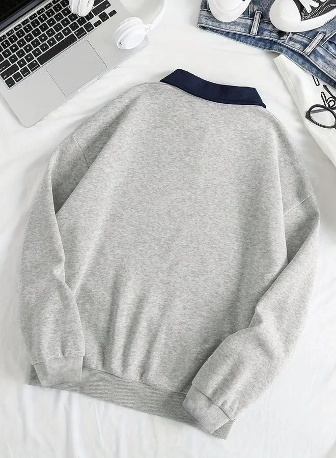 تايك تو سويت شيرت بياقة بولو وطبعة مانهاتن