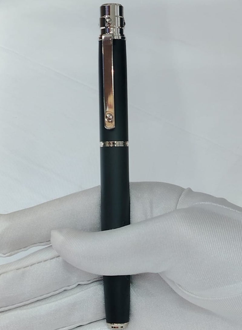A distinctive and luxurious men's pen with a protective cap.