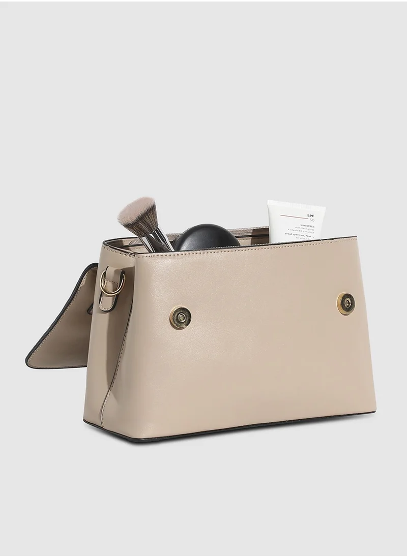 صوص هاوت Structured Flap Handbag - Beige