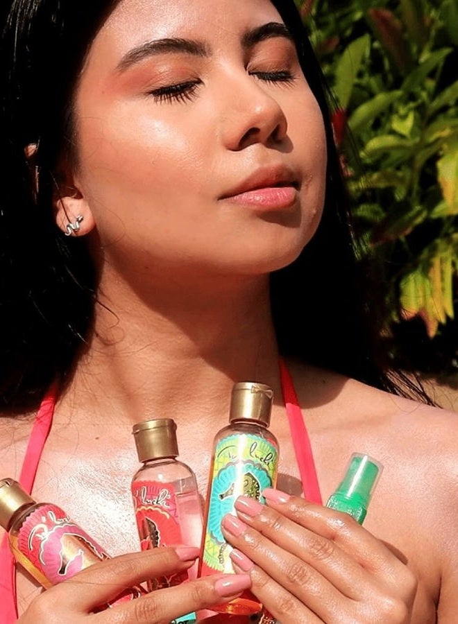 D'Luchi Travel Size Self Tanning Kit with Carrot, Coconut, Almond Tanning Lotion & Gold Body Lotion, Enriched with Collagen, Vitamin E, Beta-carotene, SP4 Suntan Oil - Set of 4 - Image 2