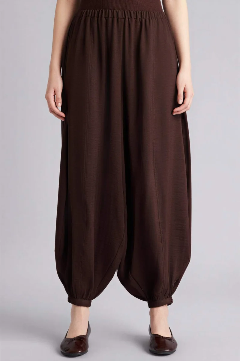 ديفاكتو Balloon Fit High Waist Long Modal Trusers