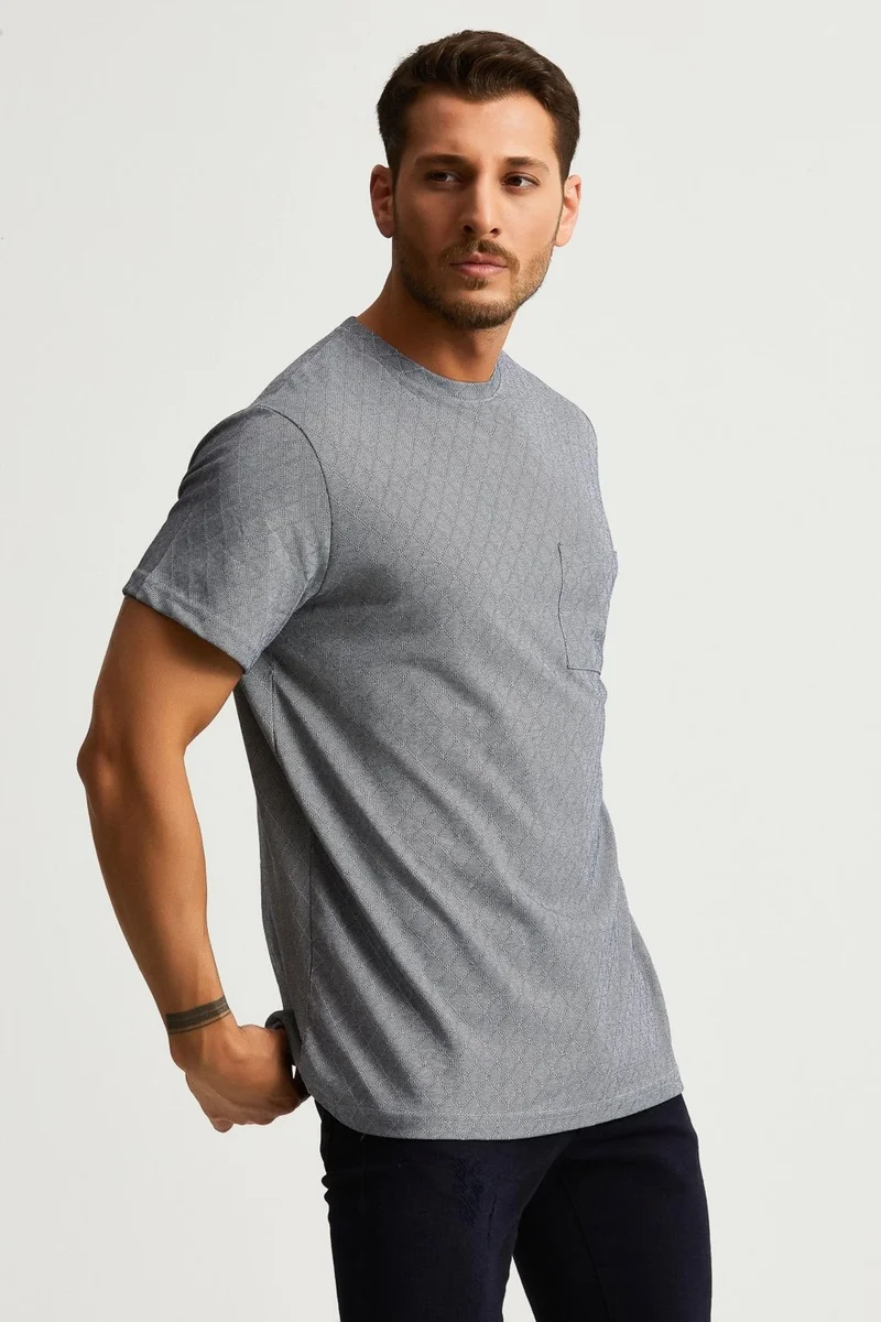 الكسندر جاردي Pocket Detail Patterned T-Shirt (E22-74500)