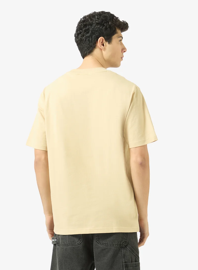 نيو بالانس تيشيرت بشعار ألعاب القوى