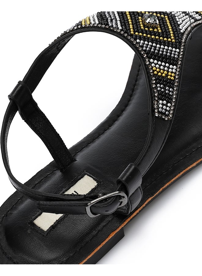 DejaVu Thonge Buckle Closure Embellished Sandals - Black  - Image 4