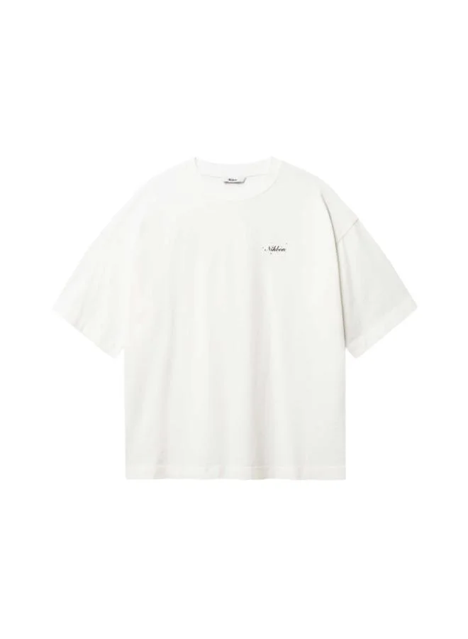 نكبن تيشيرت بوكسي بنباتات منزلية