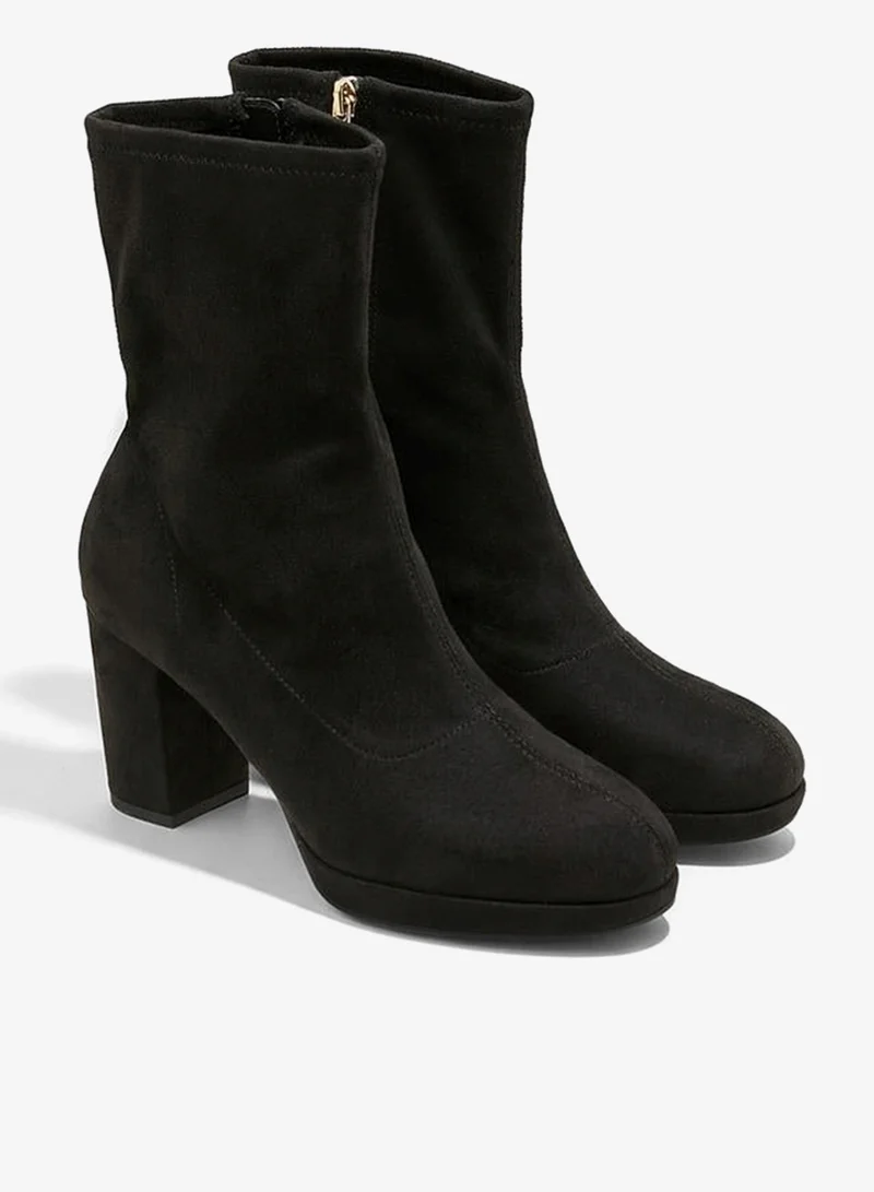 سيليست أحذية نسائية بكعب عريض