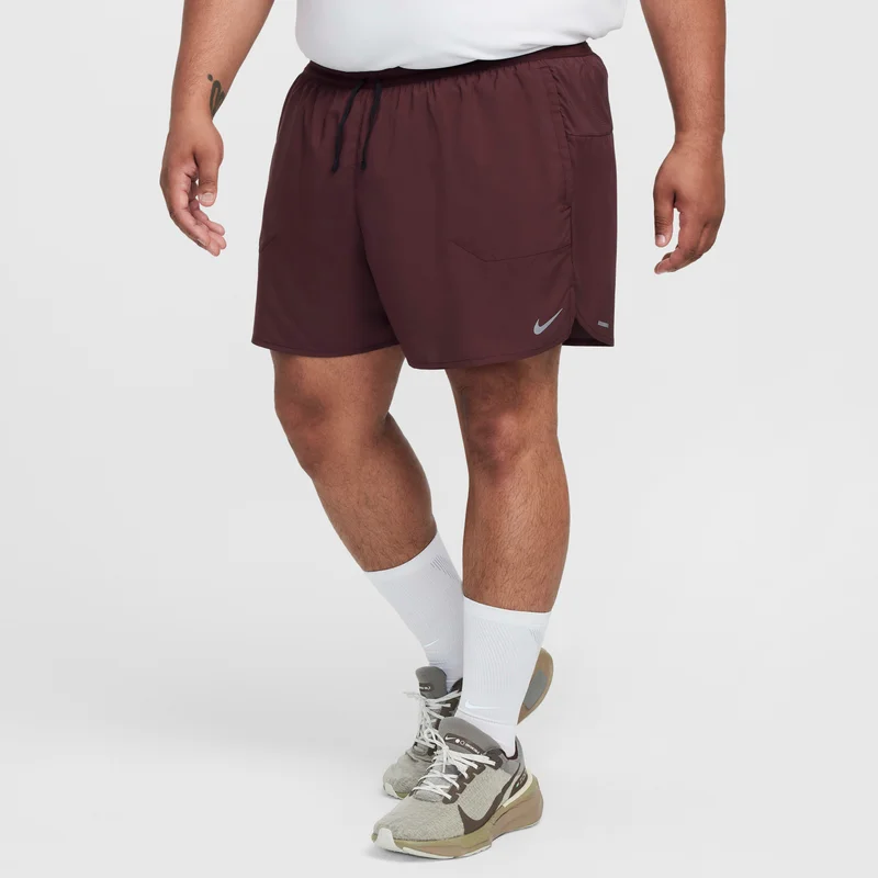 نايكي شورتات جري رجالي دراي فيت سترايد