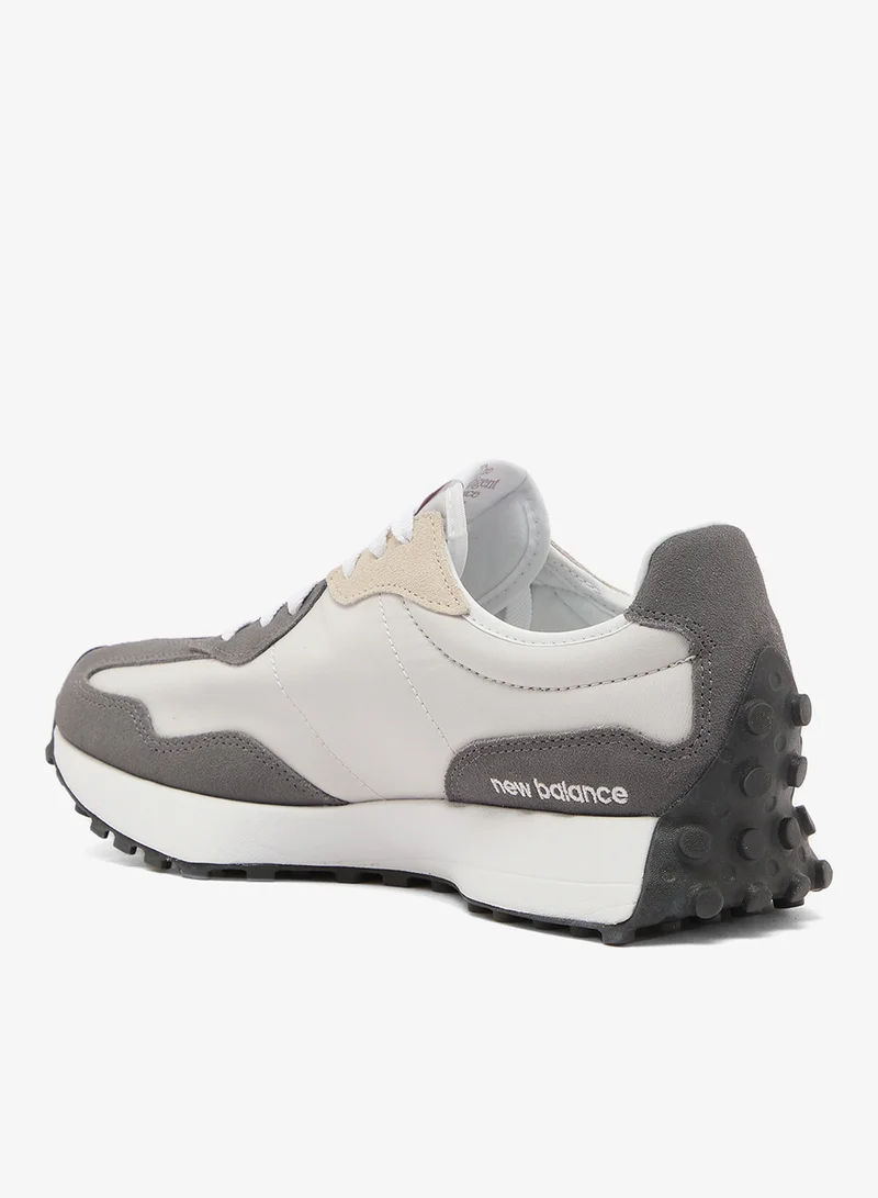 نيو بالانس سنيكرز