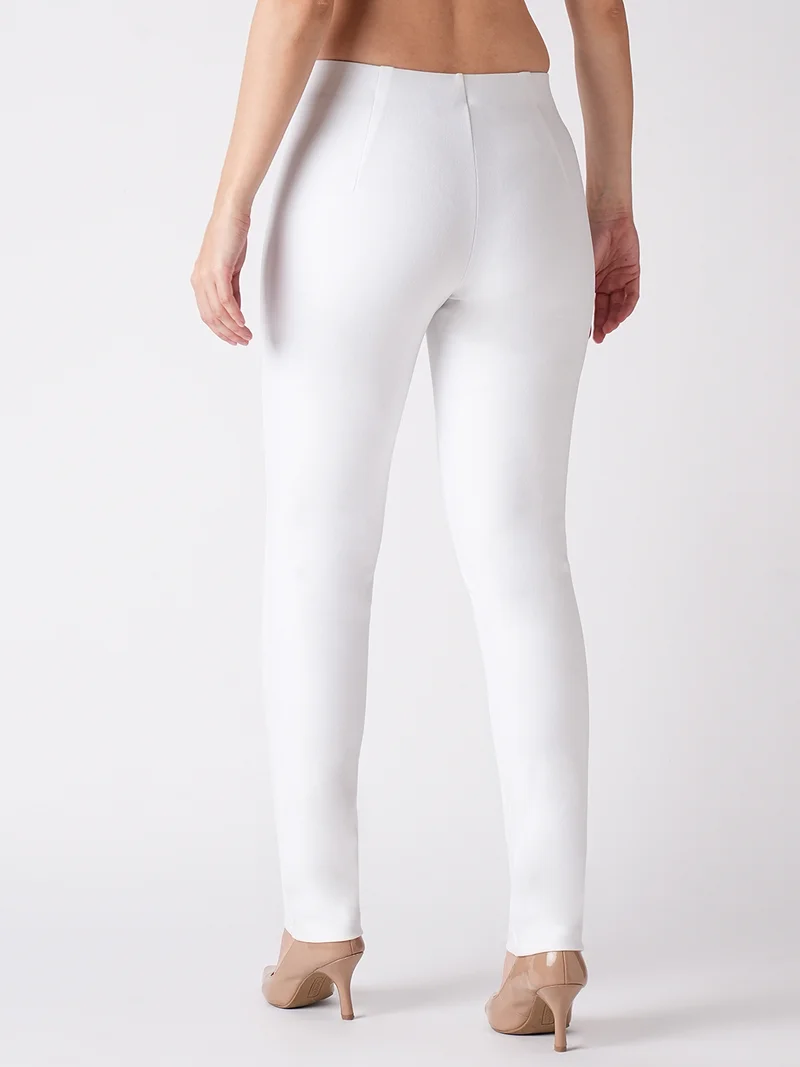 جلو باص Women White Stretchable 3 Button Detail Skinny Fit Workwear Treggings