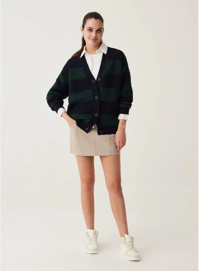 او في اس Striped cardigan with V neck