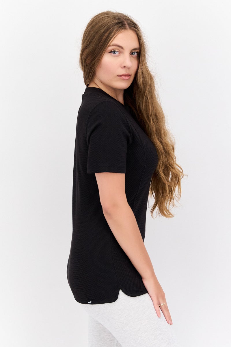 PUMA تي شيرت رياضي نسائي بأكمام قصيرة مناسب في الهواء الطلق، أسود - Image 2