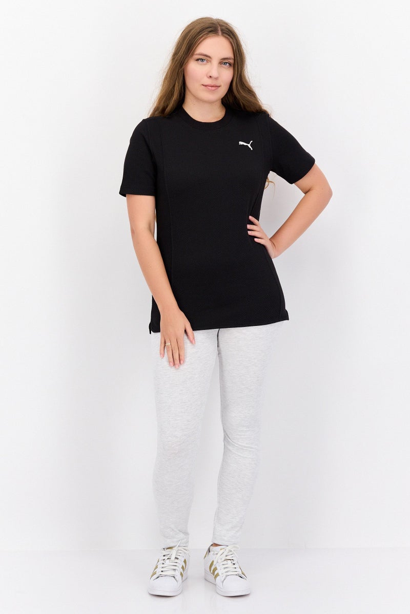 PUMA تي شيرت رياضي نسائي بأكمام قصيرة مناسب في الهواء الطلق، أسود - Image 4