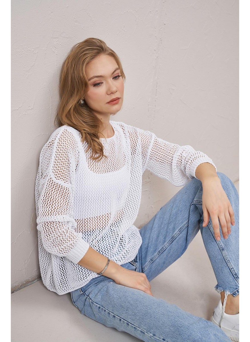 Tena Women's White Crew Neck Basic Mesh Knitwear Sweater  - Image 3