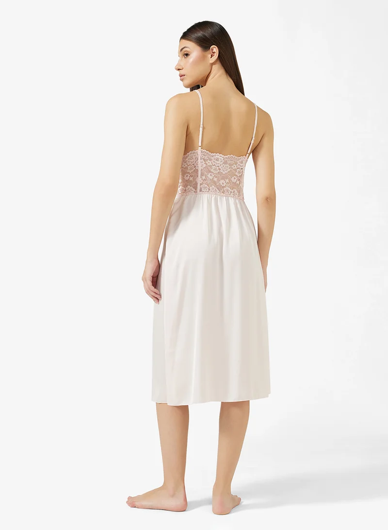 ايلا Night Dress With Lace