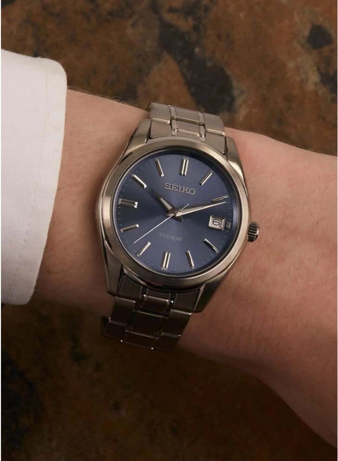 Seiko ساعة كوارتز أنالوج للرجال بسوار ستانلس ستيل SUR371P1، فضي - Image 2