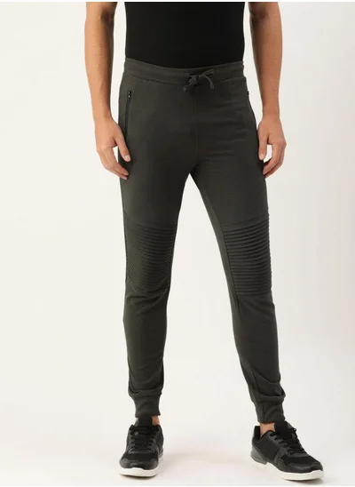 The Indian Garage Co Men Slim Fit Solid Mid-Rise Stretchable Knitted Jogger Trousers