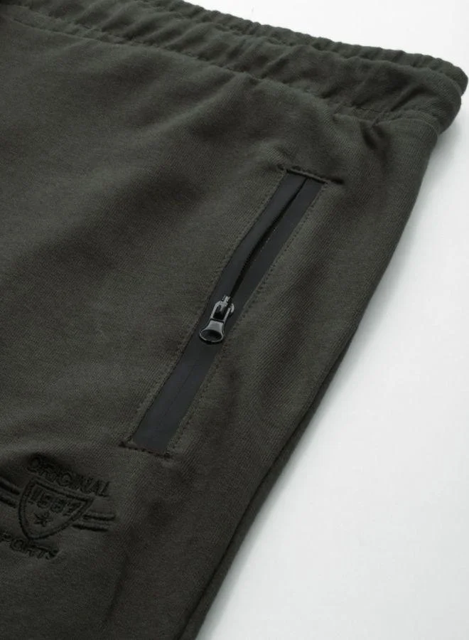 The Indian Garage Co Men Slim Fit Solid Mid-Rise Stretchable Knitted Jogger Trousers