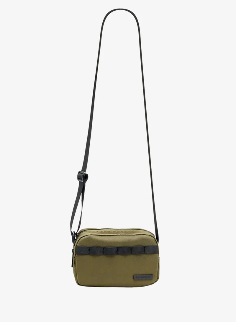 لي كوبر Men Textured Crossbody Bag
