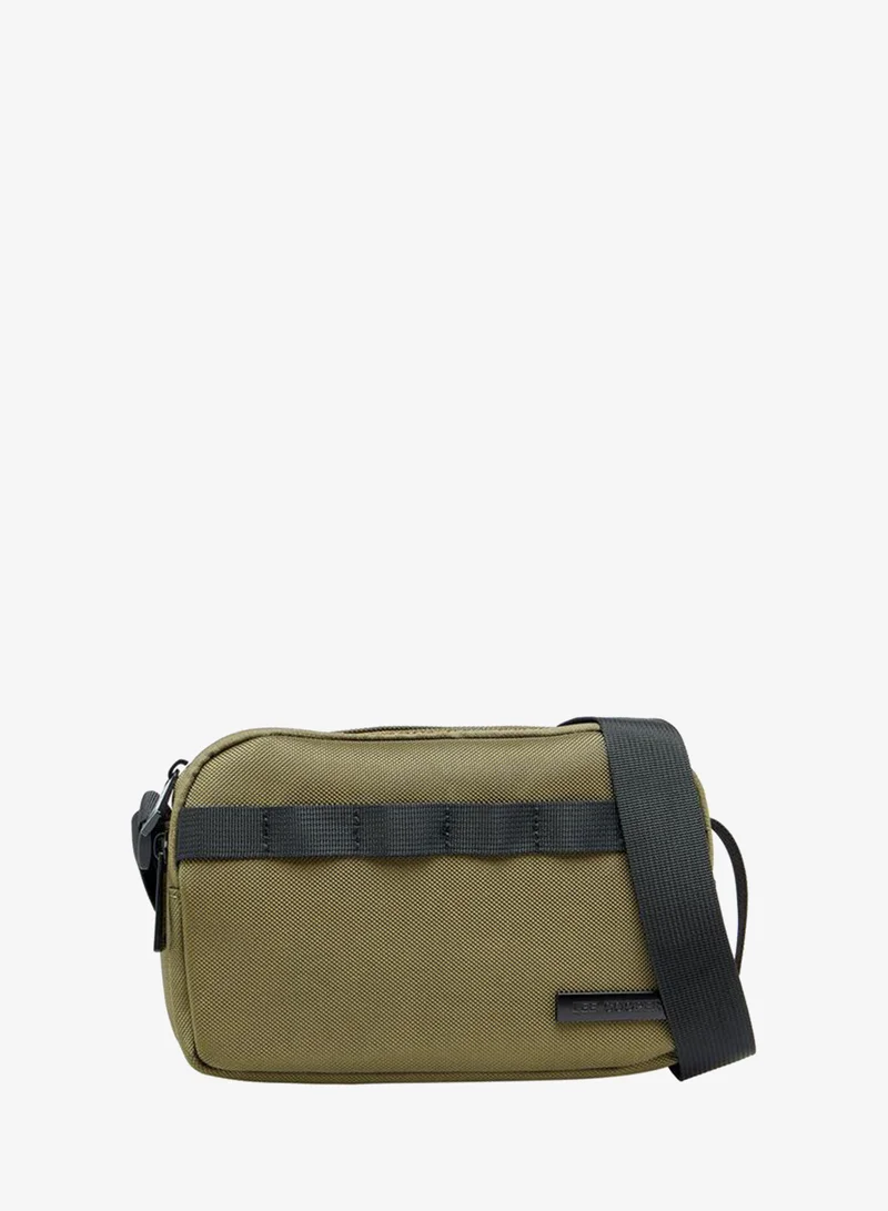 لي كوبر Men Textured Crossbody Bag